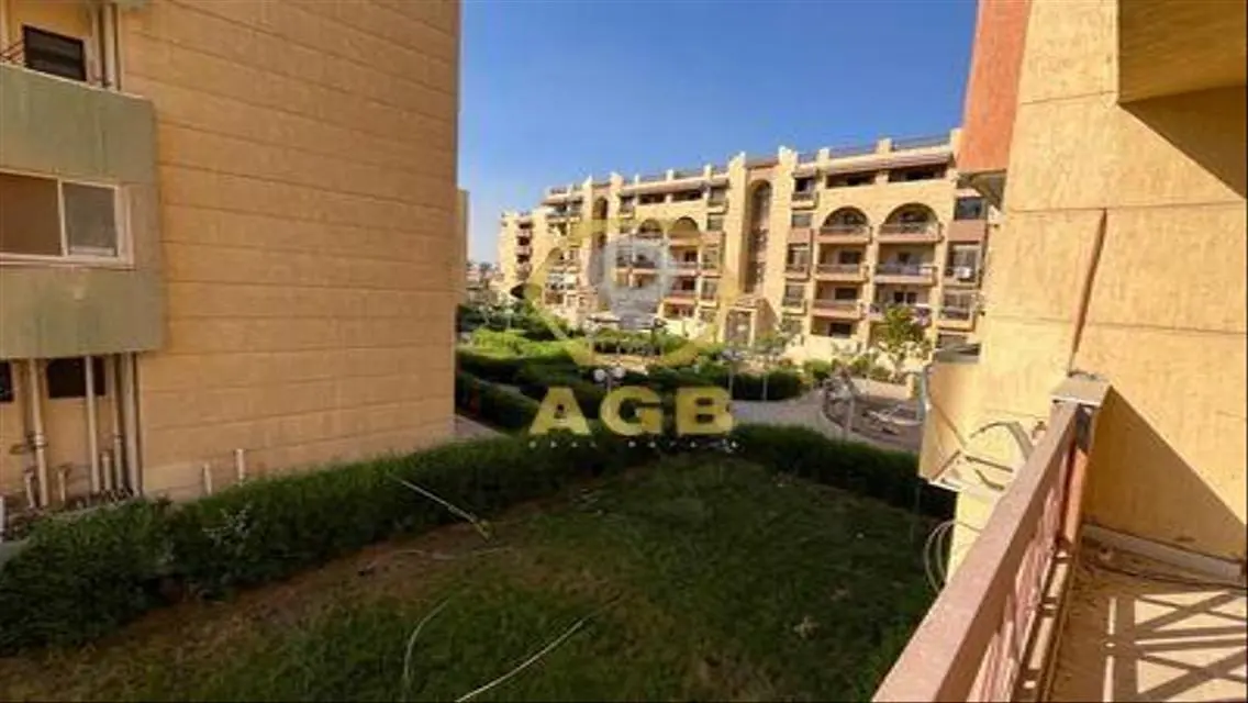 شقة فاخرة مساحتها 170 متر مع حارس أمن