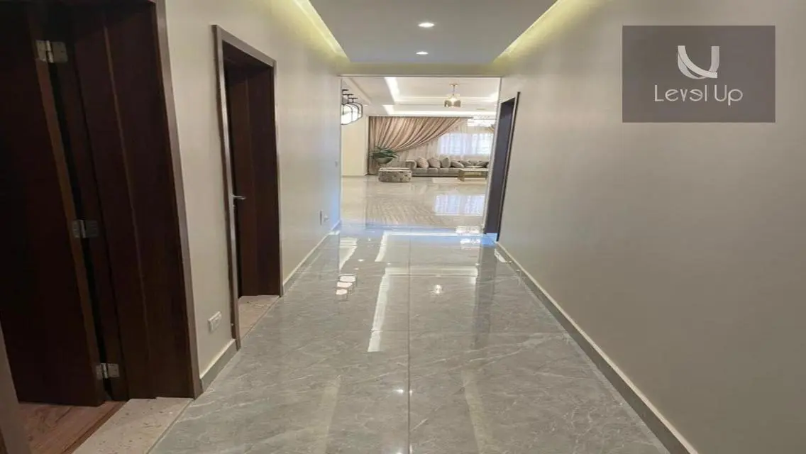 شقة فاخرة للبيع مع إطلالة رائعة