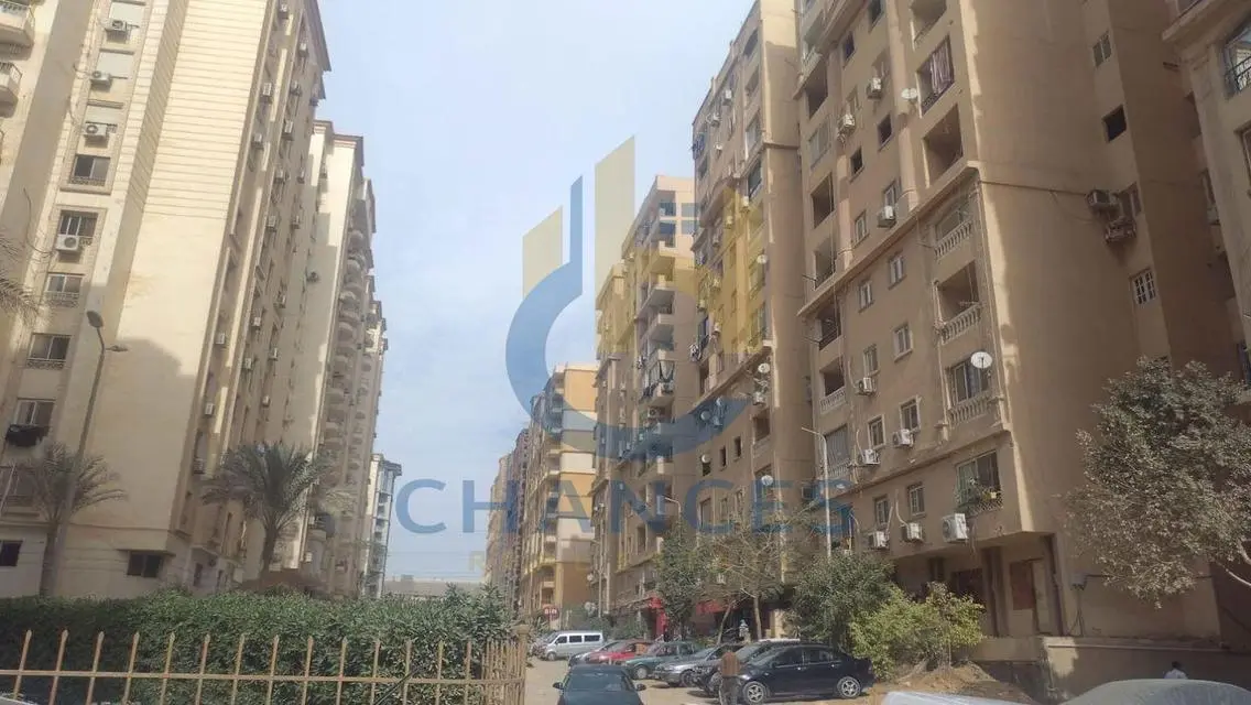 شقة للبيع ب شرفة مساحتها 105 متر
