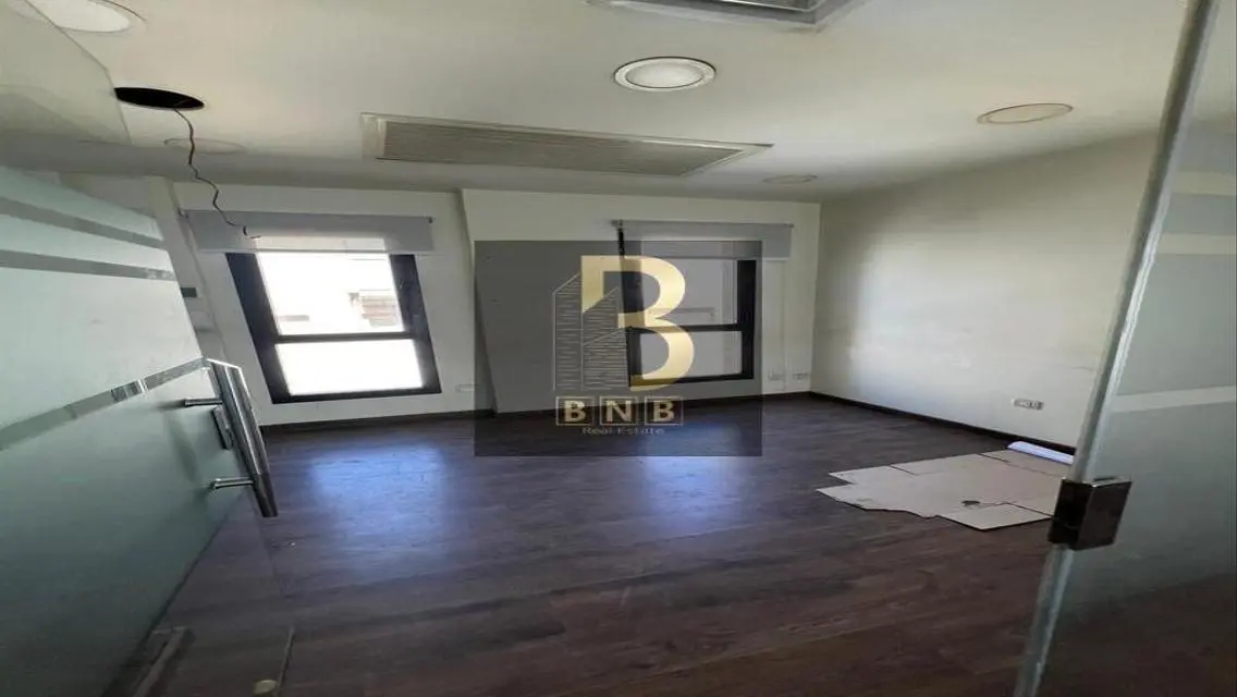 800 Sq Meter Office for Rent