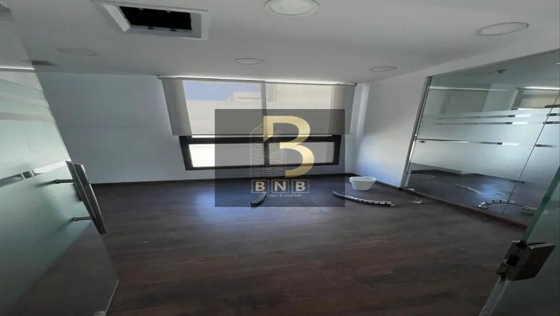 800 Sq Meter Office for Rent