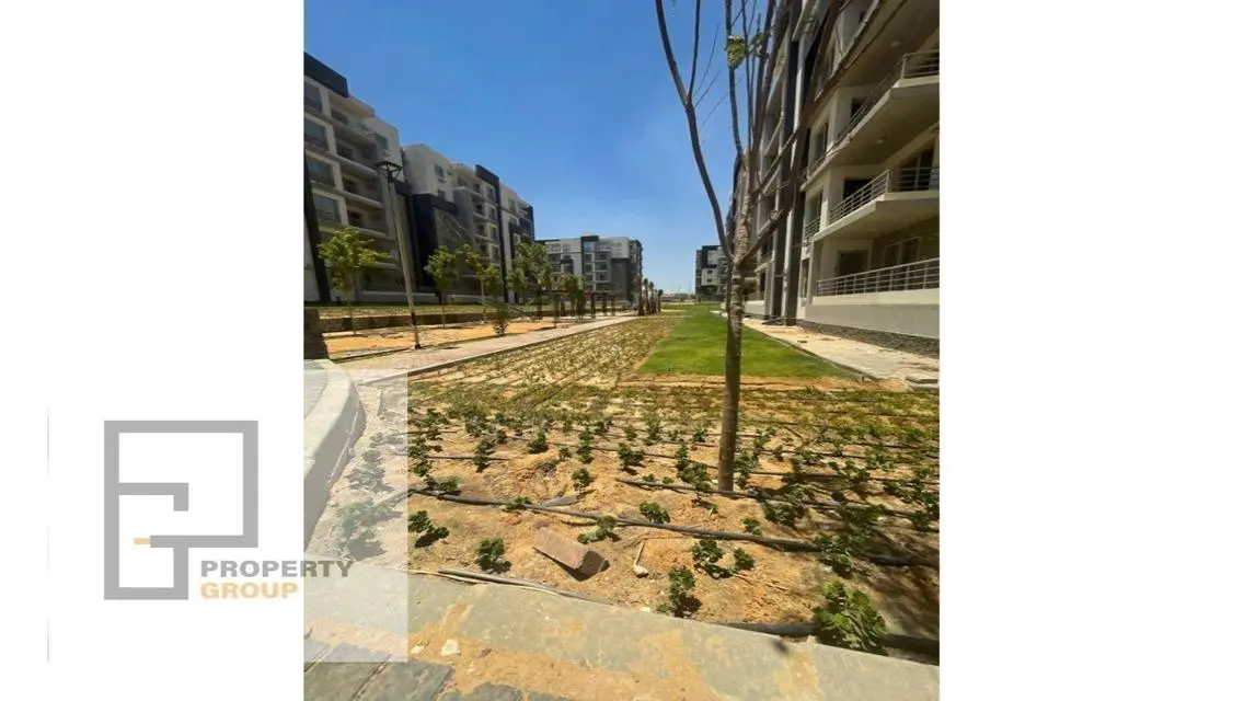 شقة فاخرة مع إطلالة رائعة للبيع