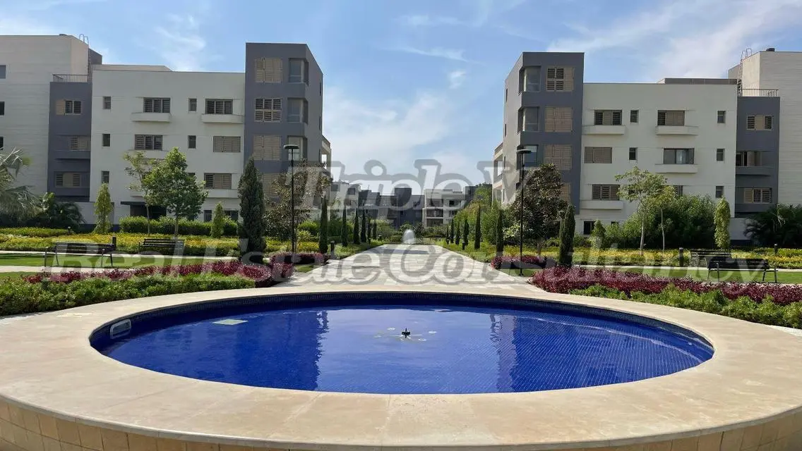 منزل الأحلام بخصائص رائعة في منطقة متميزة