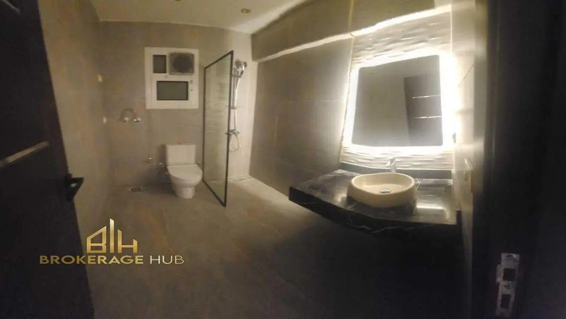 Luxury 2-Bedroom Apartment with Stunning Views