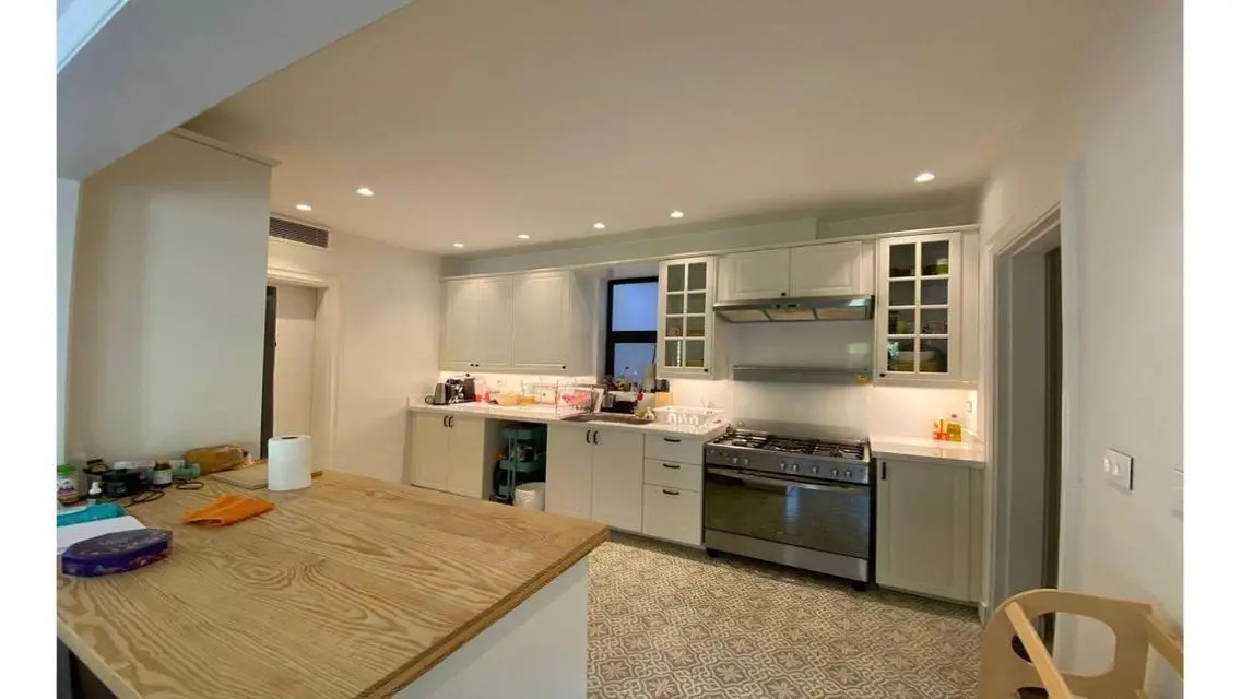 Luxury Villa with Private Garden and Central Air Conditioning
