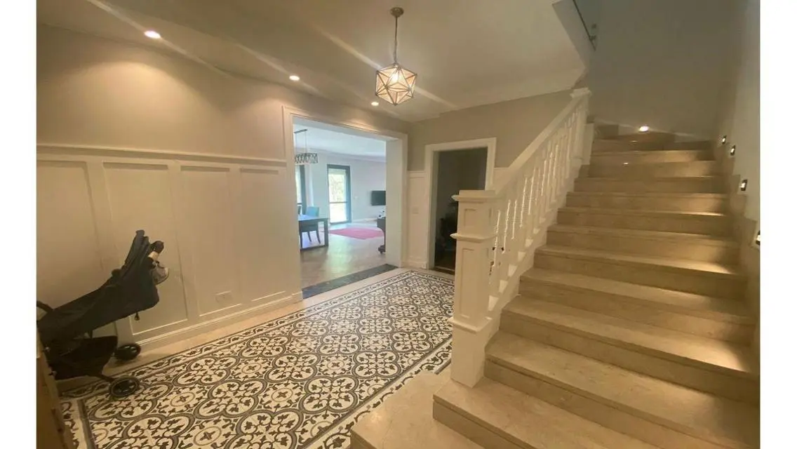 Luxury Villa with Private Garden and Central Air Conditioning