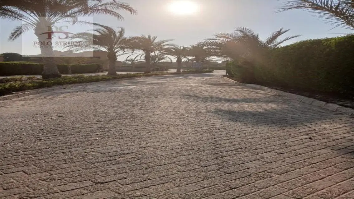عقار فخم مع إطلالة رائعة ونمط حياة متميز
