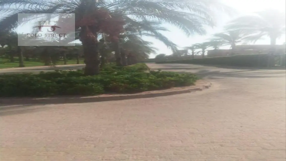 عقار فخم مع إطلالة رائعة ونمط حياة متميز