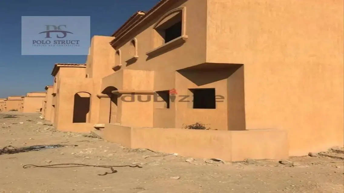عقار فخم مع إطلالة رائعة ونمط حياة متميز