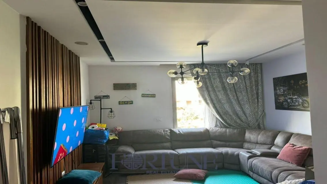 Property for Sale in VGK-185