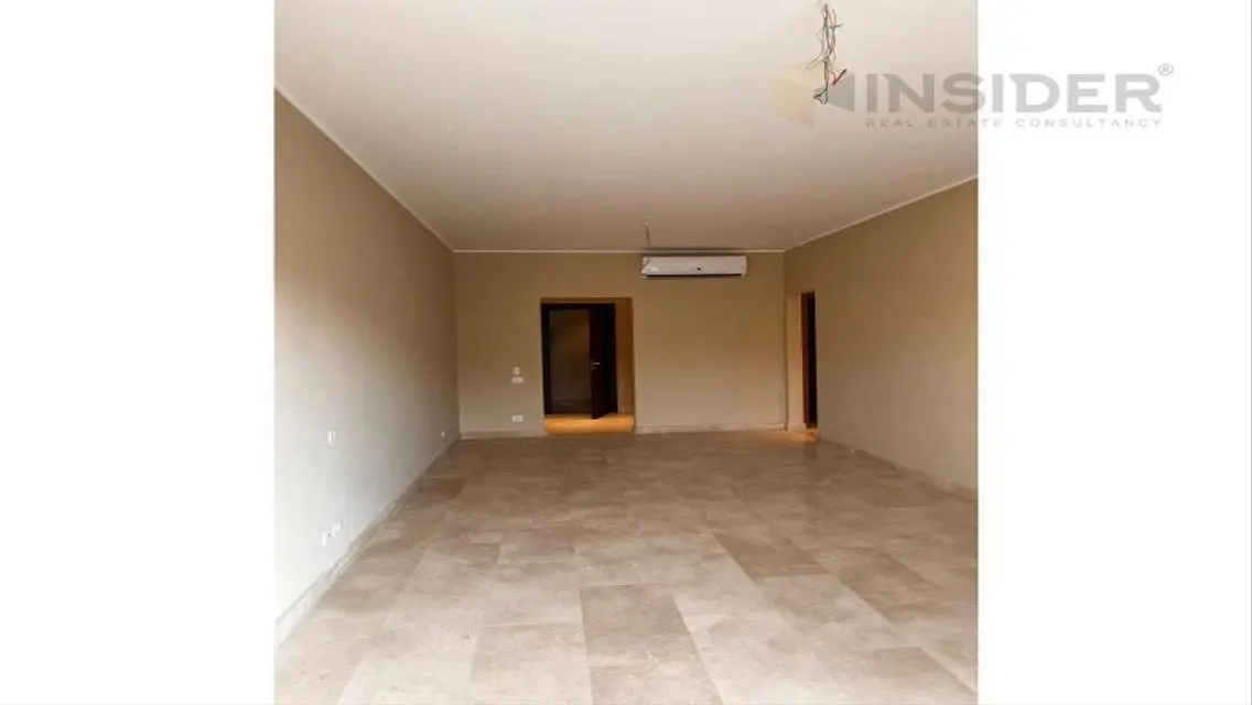فيلا فاخرة للبيع في V-RESIDENCE