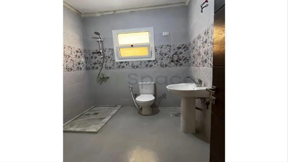 شقة رائعة للإيجار في منطقة مميزة