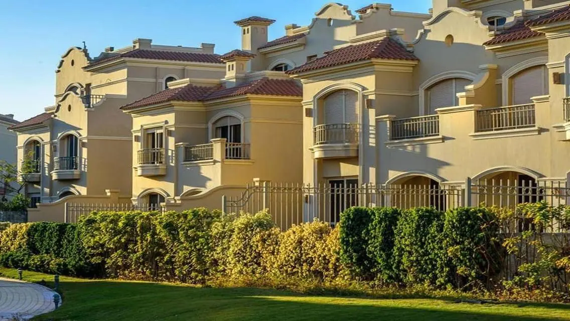 Luxurious Villa for Sale with Private Garden and Pool