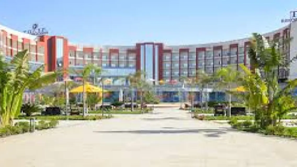 Exclusive Property Overlooking a Landmark