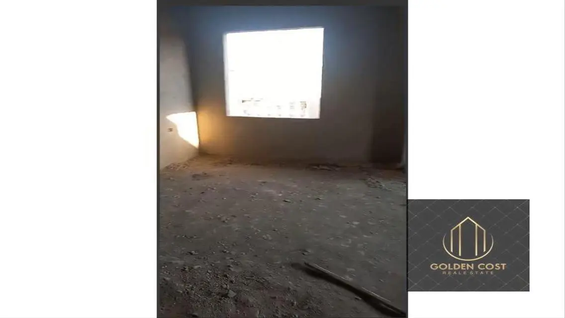 شقة فاخرة للبيع في 185