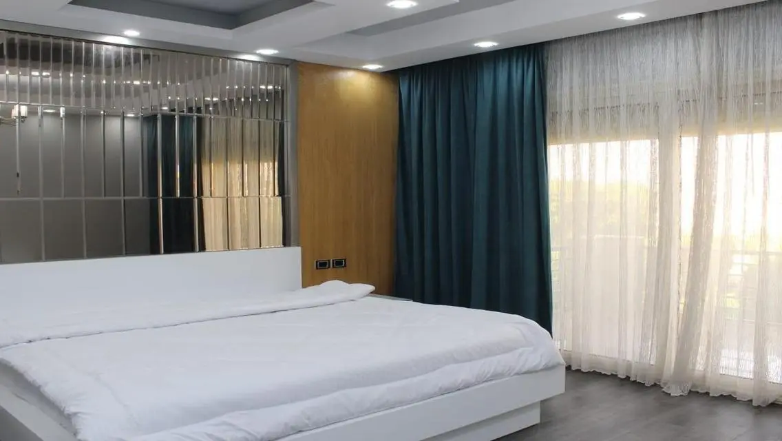 Stunning Luxury Villa for Sale - 400 Square Meters