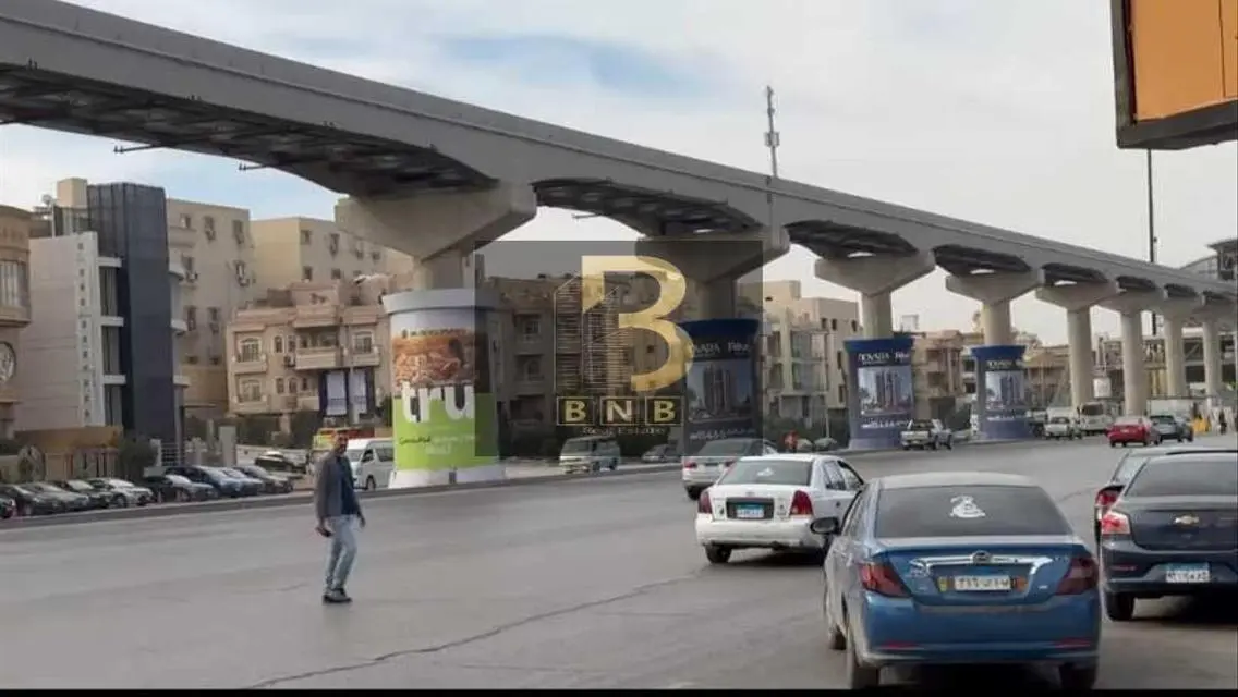 مكتب للإيجار بمساحة 355 متر مربع مع مرافق متكاملة