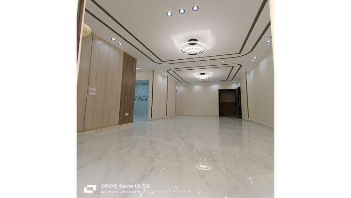 Luxury Apartment with Full Security in a Prestigious Area