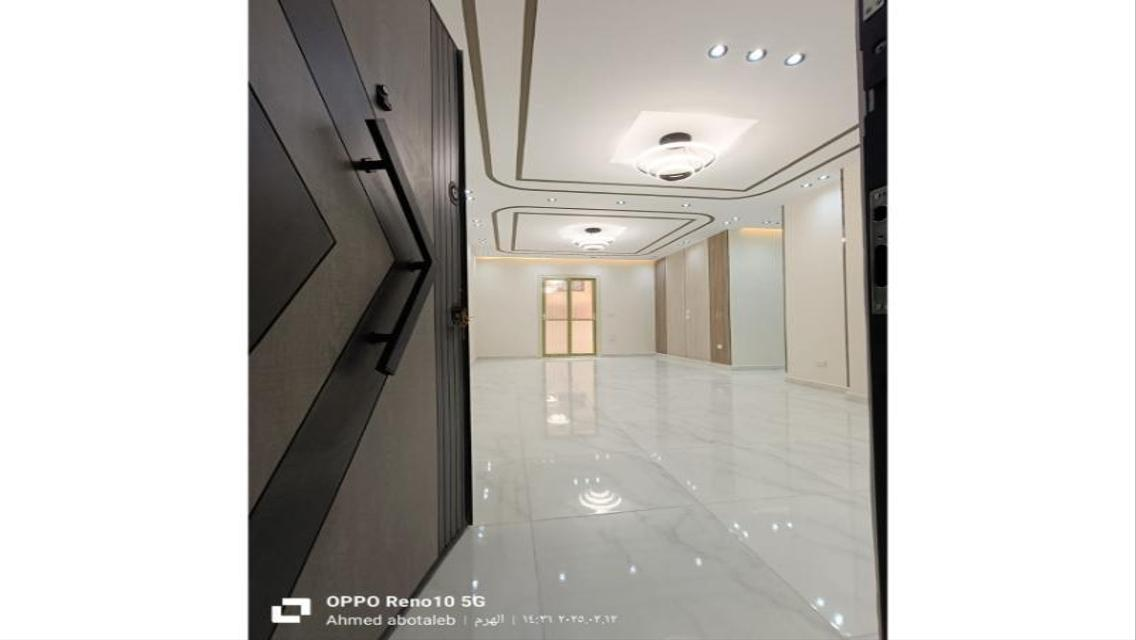 Luxury Apartment with Full Security in a Prestigious Area