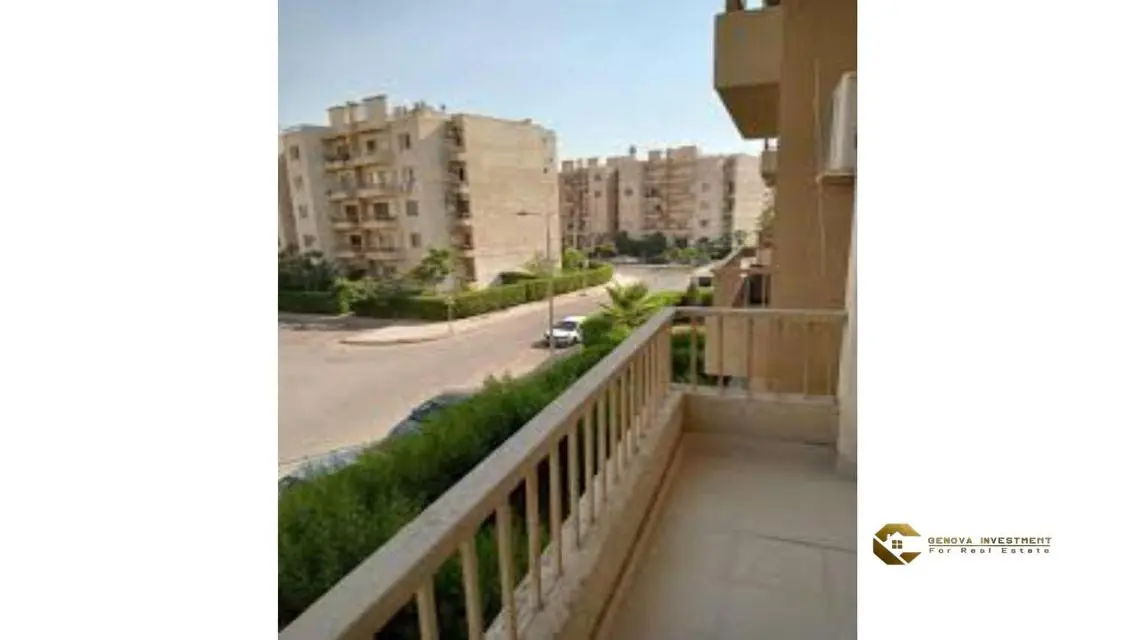شقة فاخرة للبيع بمساحة 300 متر