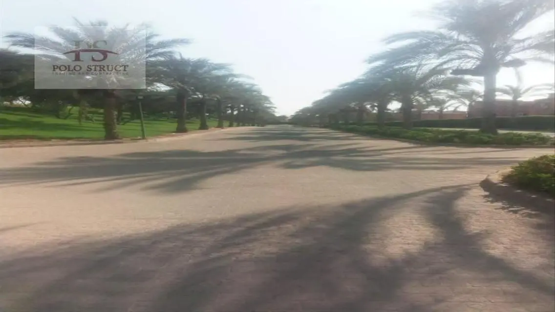 وحدة سكنية بمساحة 2250 متر مكونة من 5 غرف نوم