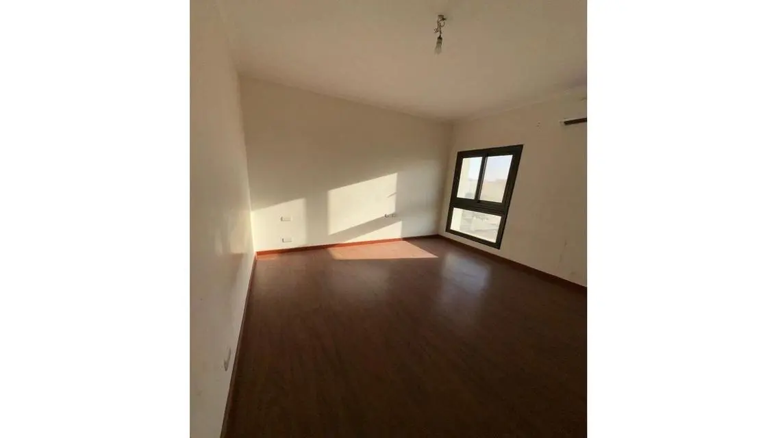 Luxurious 3-Bedroom Apartment in the Heart of the City