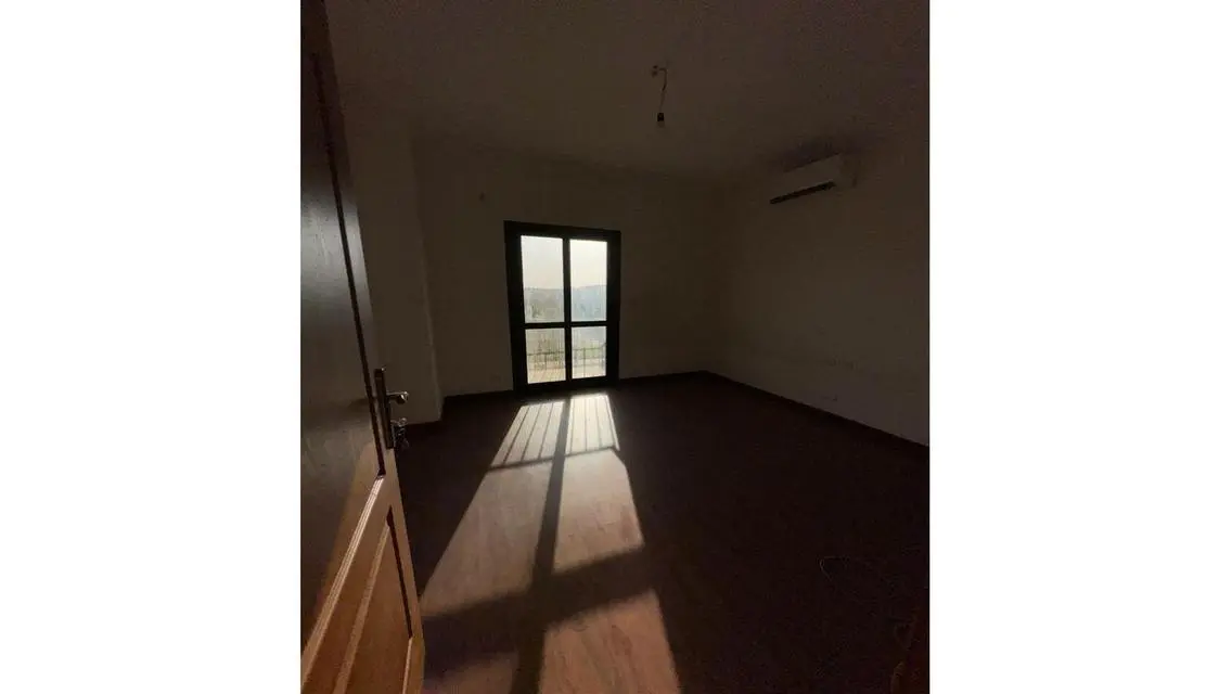 Luxurious 3-Bedroom Apartment in the Heart of the City