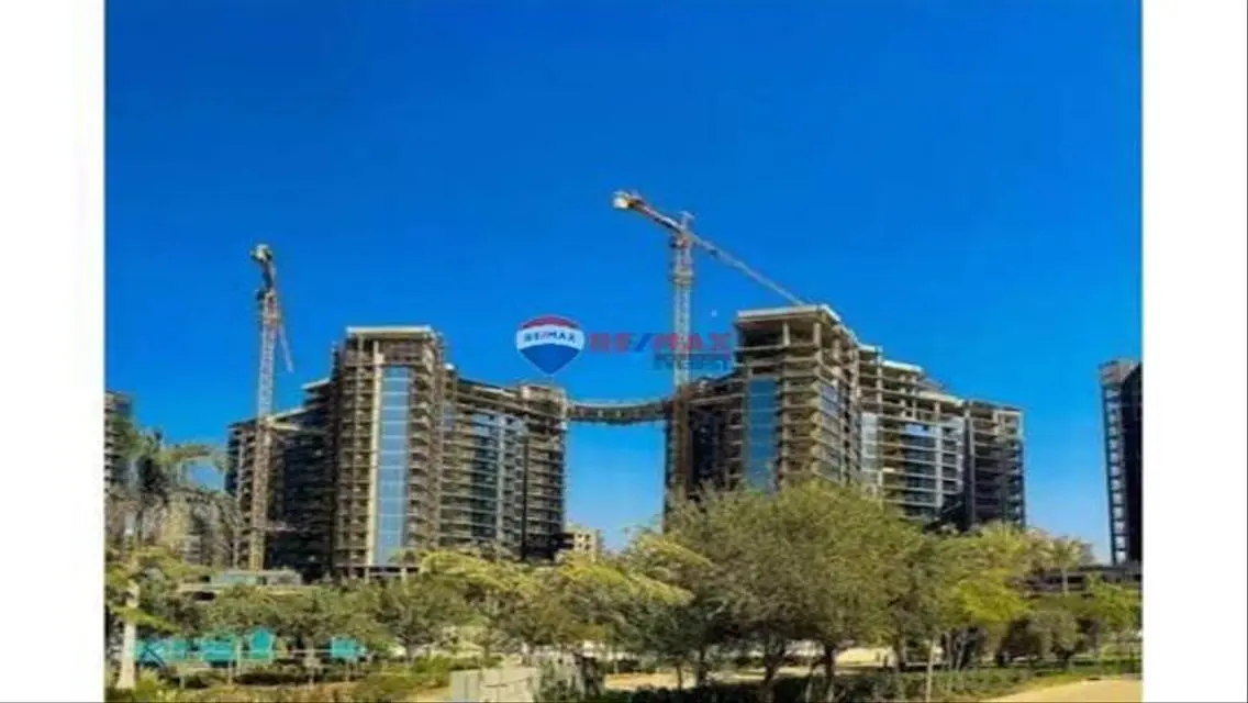 Luxury 3-Bedroom Apartment in the Heart of the City