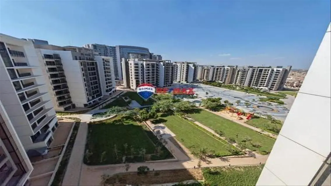 Luxury 3-Bedroom Apartment in the Heart of the City