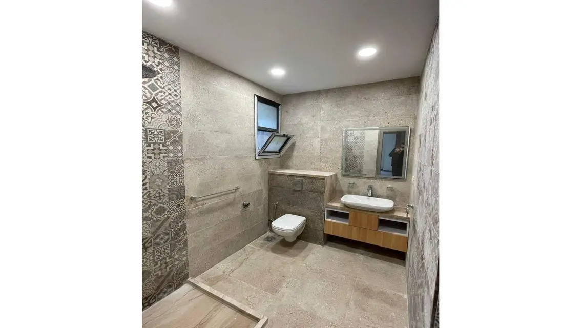 Luxury Villa for Sale in W11 - 3 Bedrooms