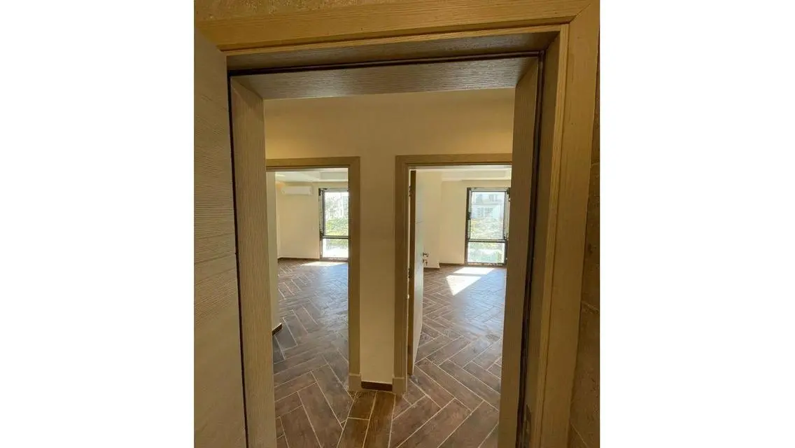 Luxury Villa for Sale in W11 - 3 Bedrooms