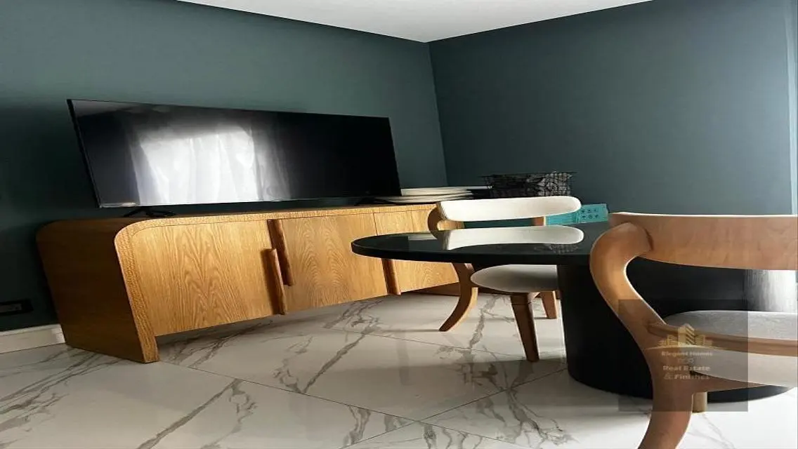 Luxury Apartment with Garden and Shared Pool