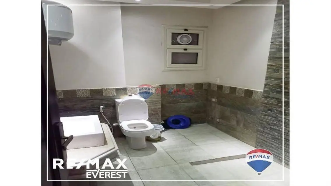 Stylish Apartment with Study Room for Sale at an Attractive Price