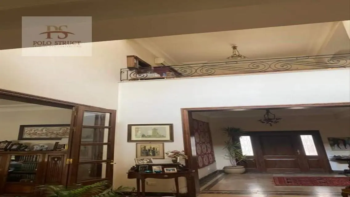 Luxury Villa 2500 Sq. M in the Heart of the City