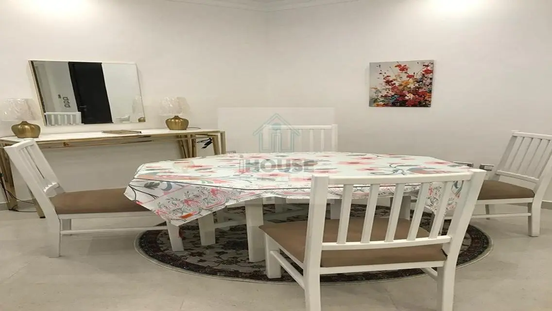 Garden Apartment for Rent in Prime Beverly Hills Location