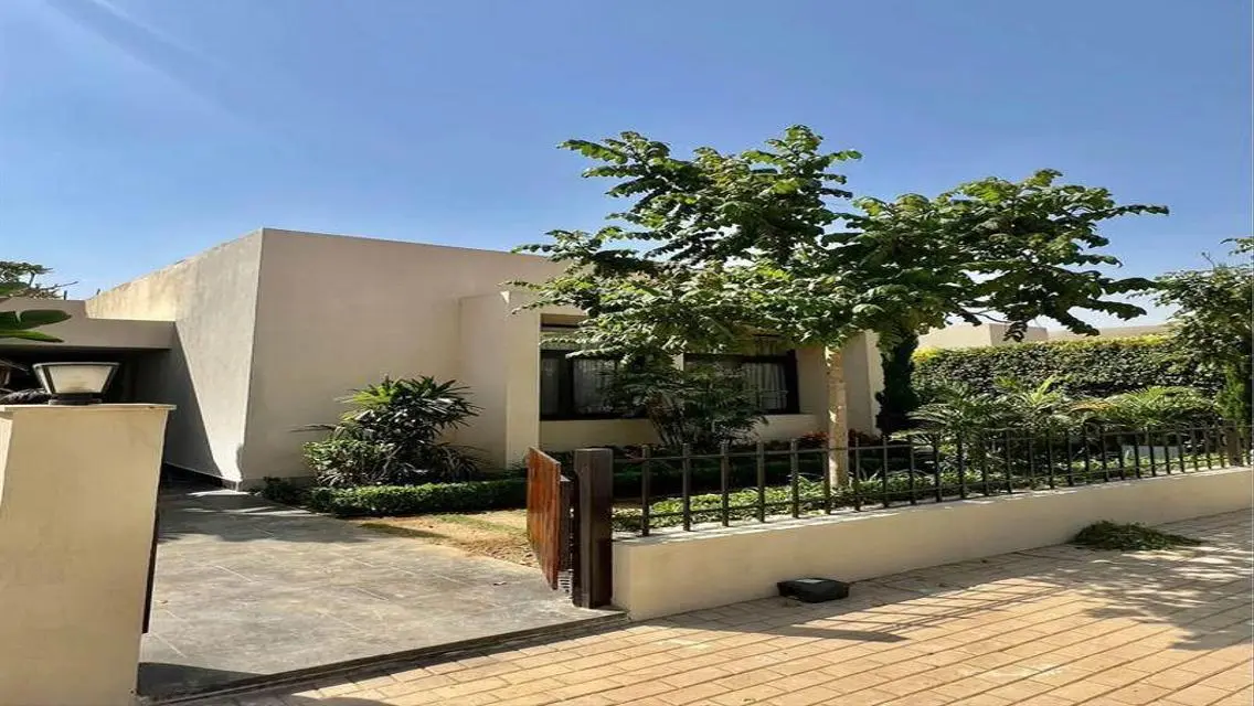 Luxury Villa at 26 Kent - Saxony German School