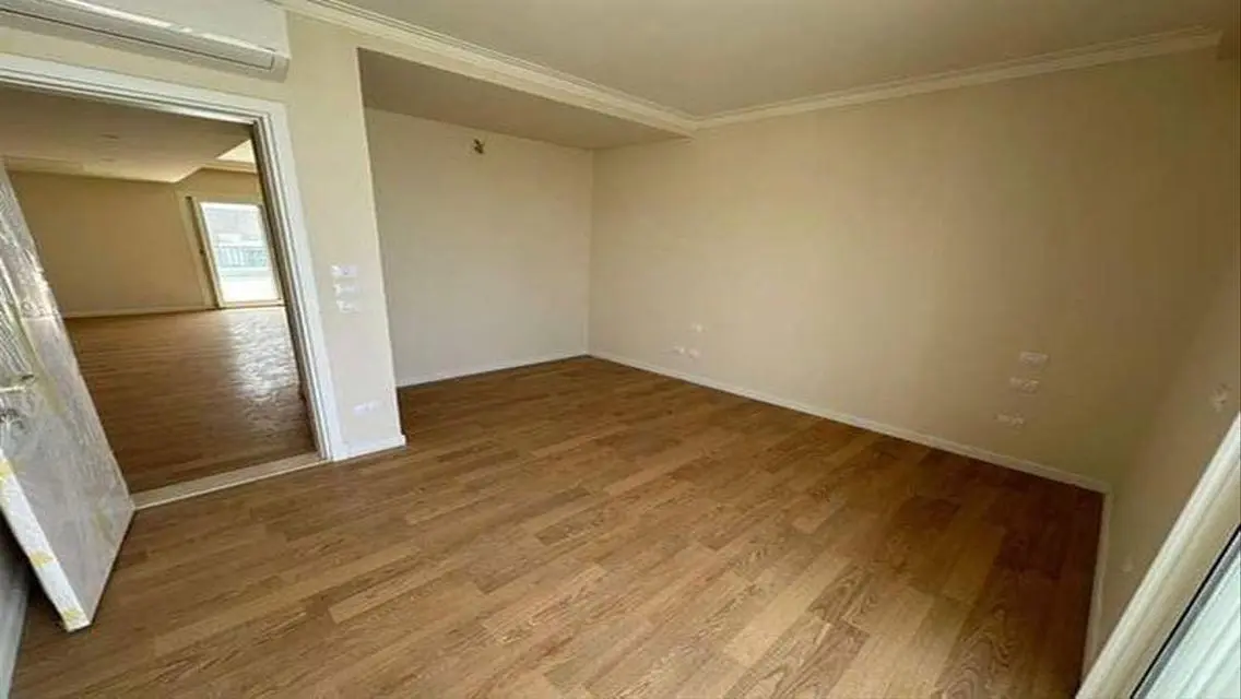 Luxurious 3-Bedroom Apartment with Stunning Views!