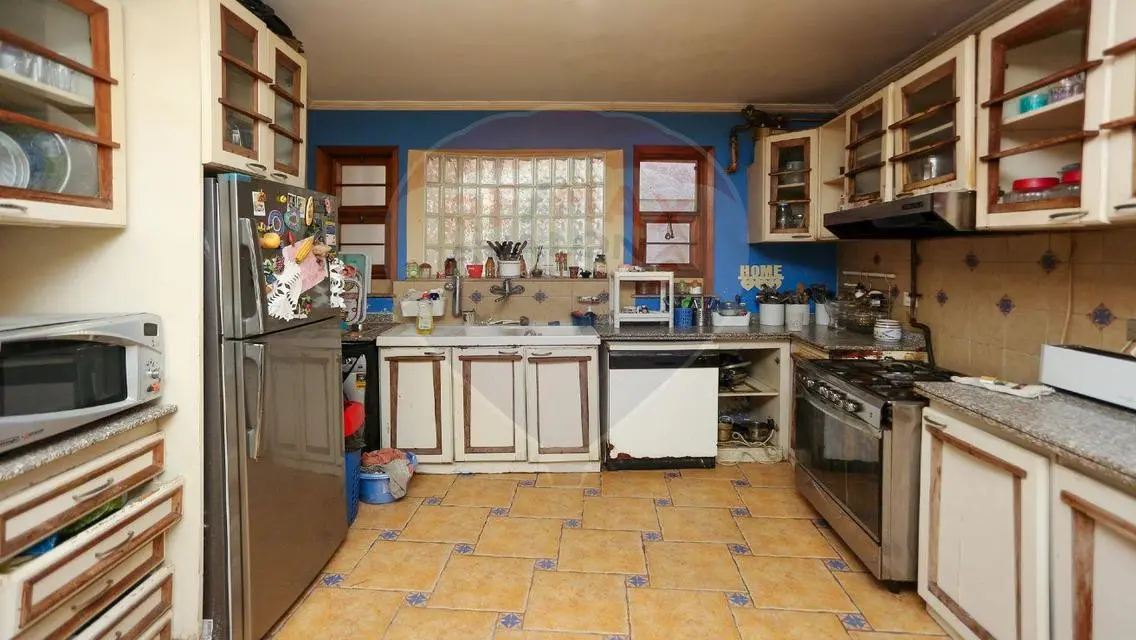 Investment Opportunity: Stunning 240 Square Meter Apartment