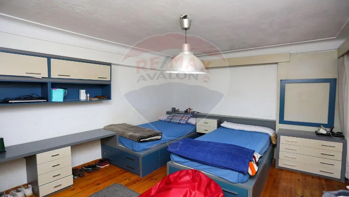 Investment Opportunity: Stunning 240 Square Meter Apartment