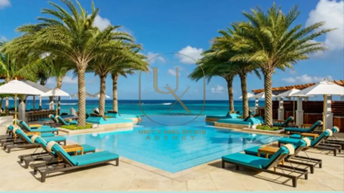 Luxury Home with Private Pool and Garden in Prime Location