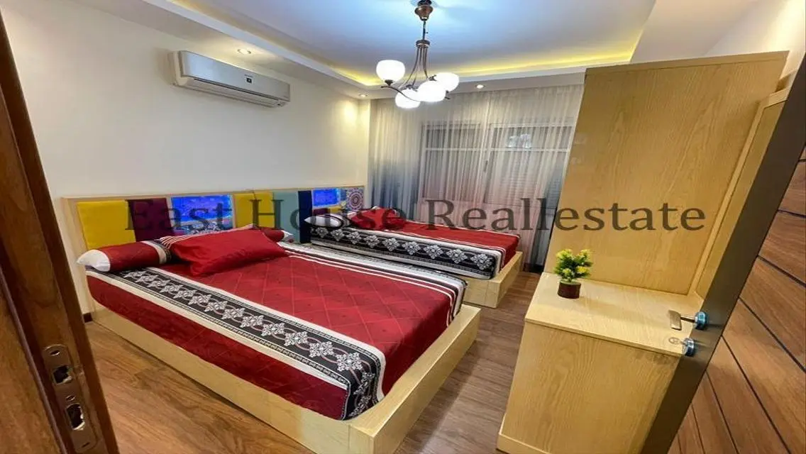 Luxurious Apartment with Spacious Layout in Prime Location