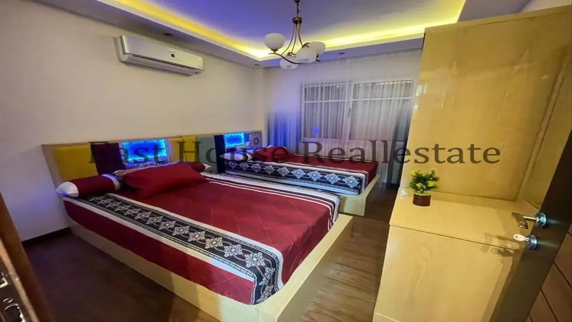 Luxurious Apartment with Spacious Layout in Prime Location
