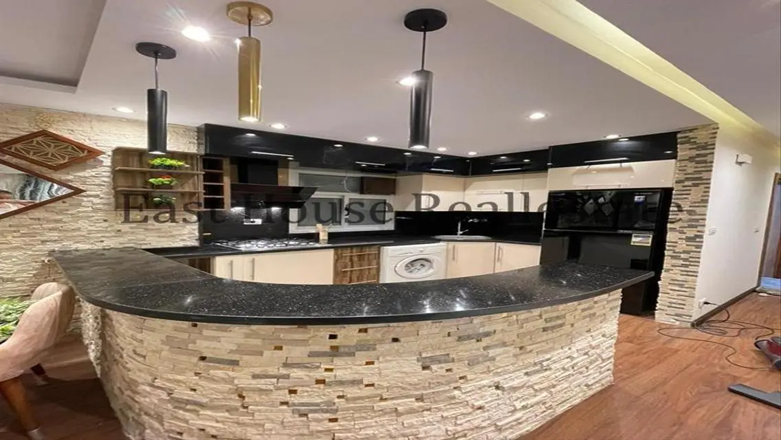 Luxurious Apartment with Spacious Layout in Prime Location