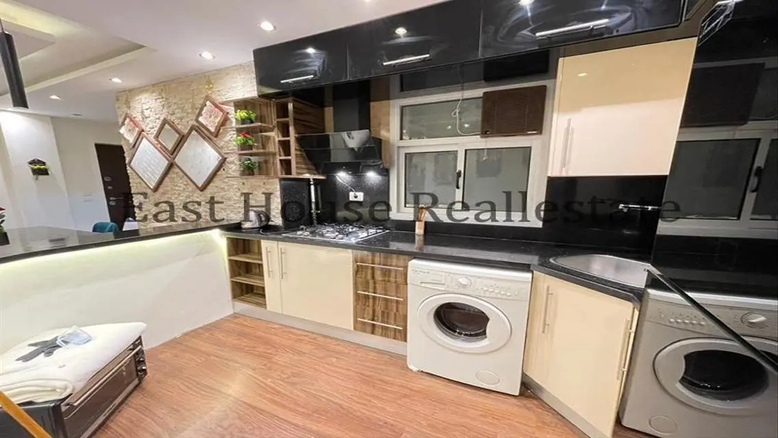 Luxurious Apartment with Spacious Layout in Prime Location