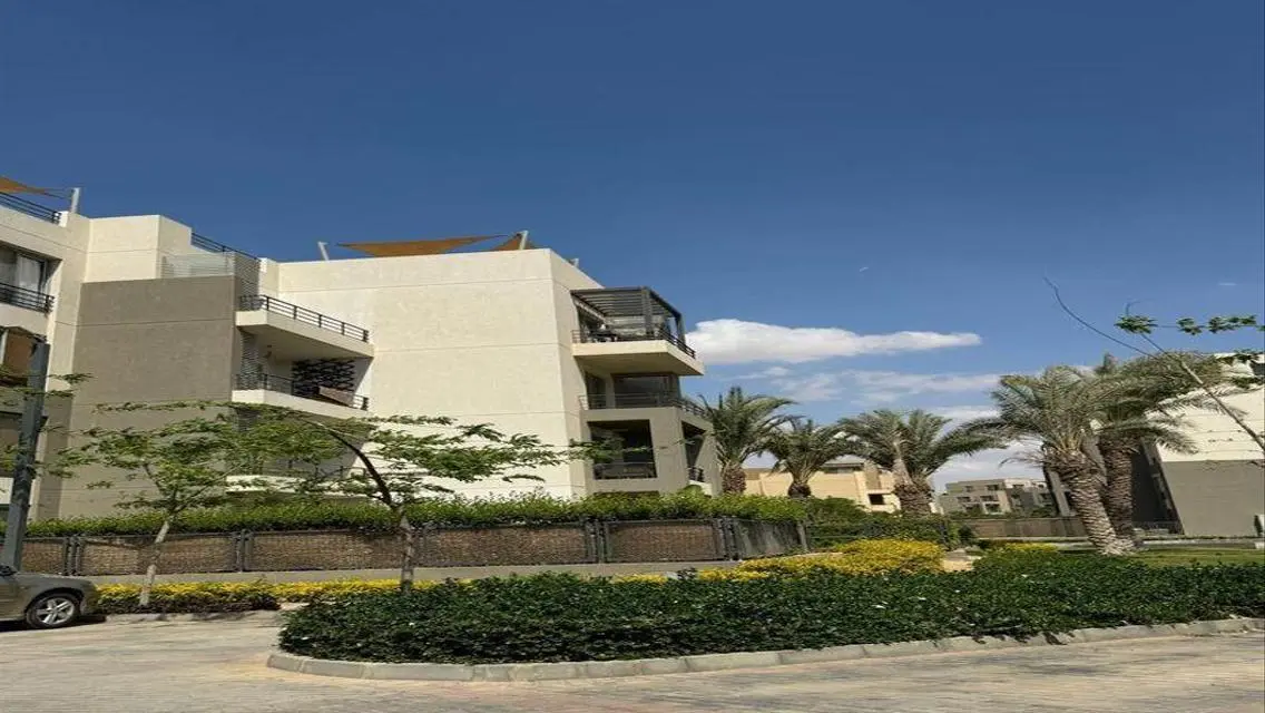 Luxury Villa with Private Garden and Pool