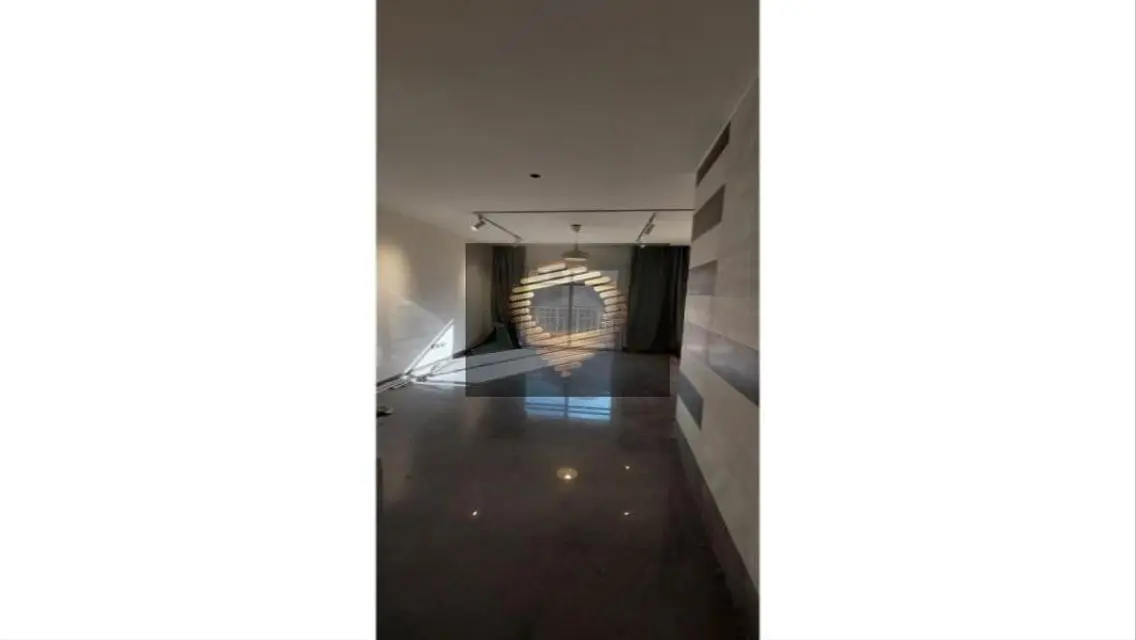 Luxurious Villa for Rent - Stunning Lakeside View