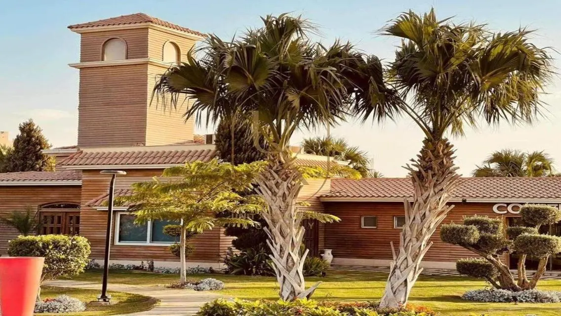Luxurious Villa for Sale with Spacious Facilities