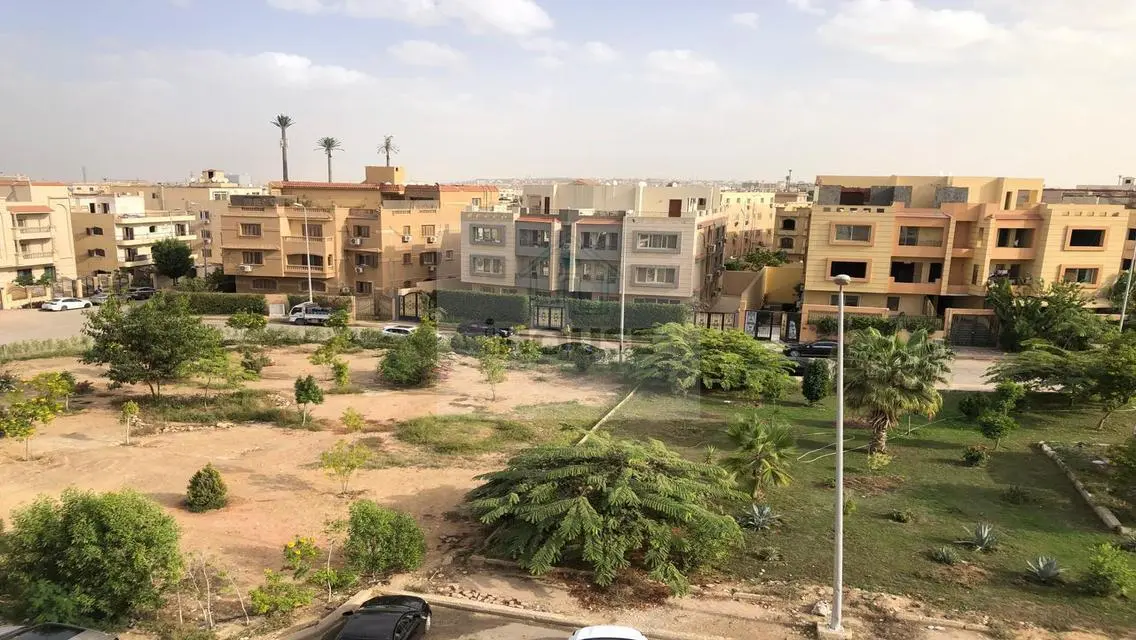 شقة فاخرة بمساحة 60 متر مطلة على معلم رئيسي