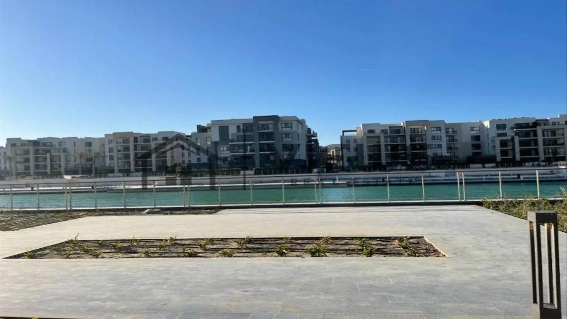 Luxurious Home in Marassi with Exceptional Features