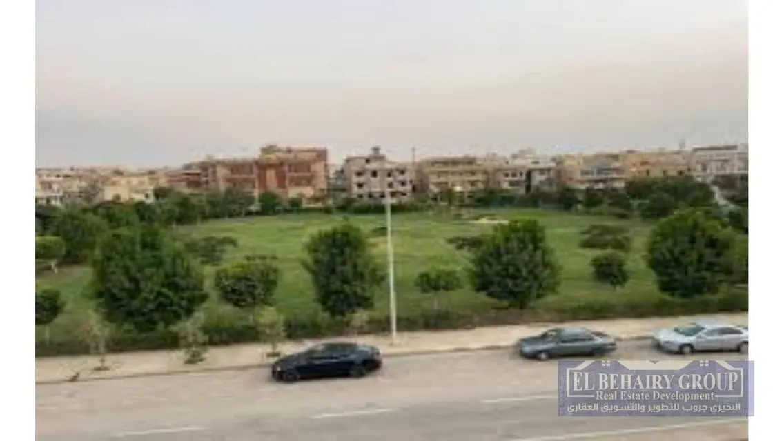 شقة رائعة للبيع في موقع مميز